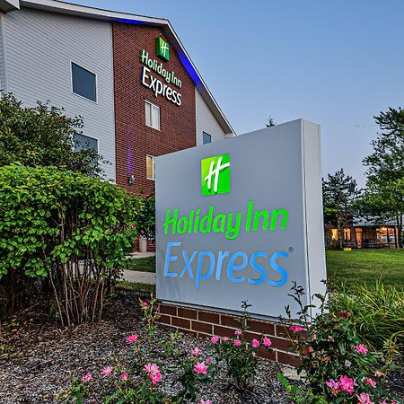 Holiday Inn Express Chicago Northwest-Vernon Hills By Ihg Ngoại thất bức ảnh