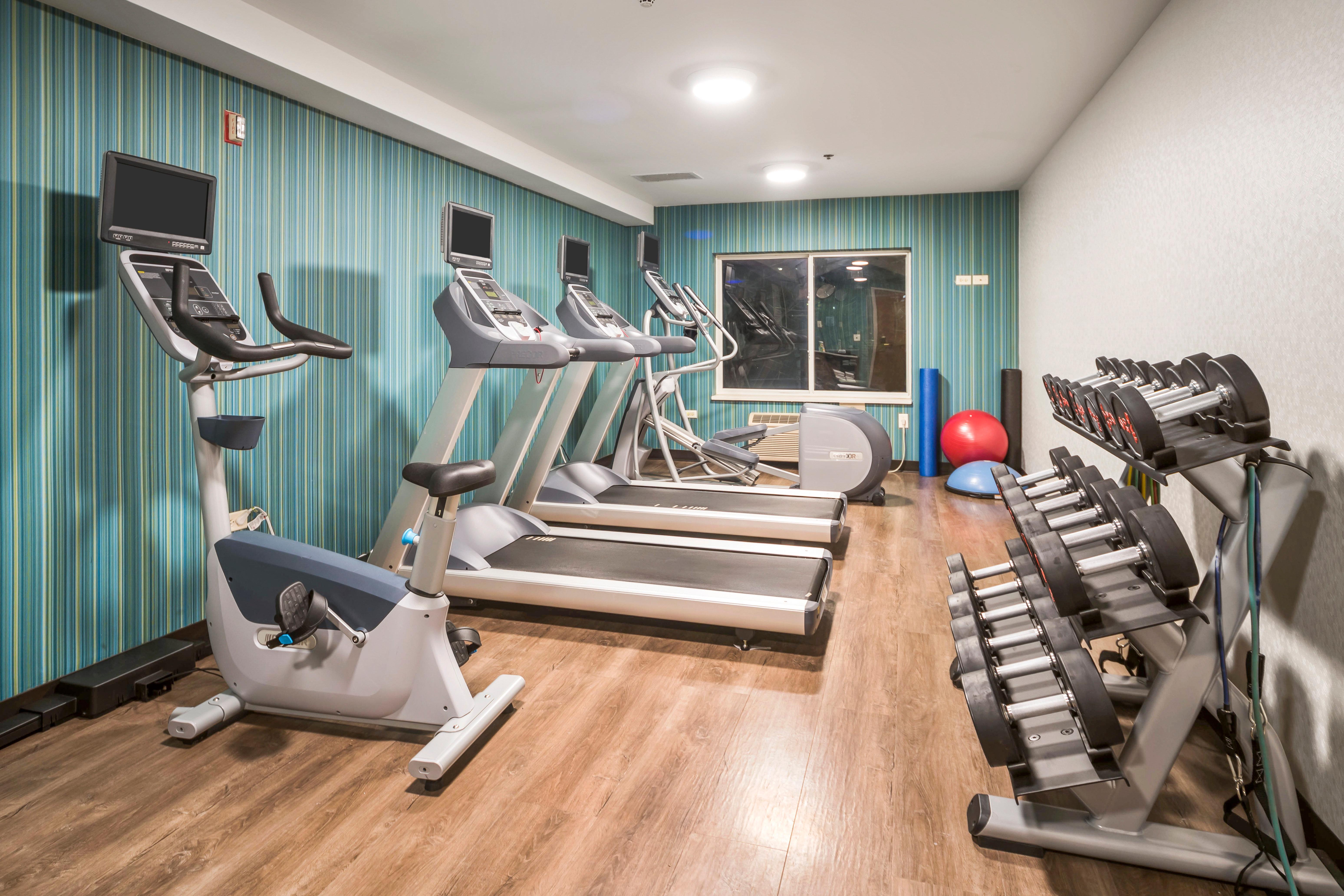 Holiday Inn Express Chicago Northwest-Vernon Hills By Ihg Ngoại thất bức ảnh