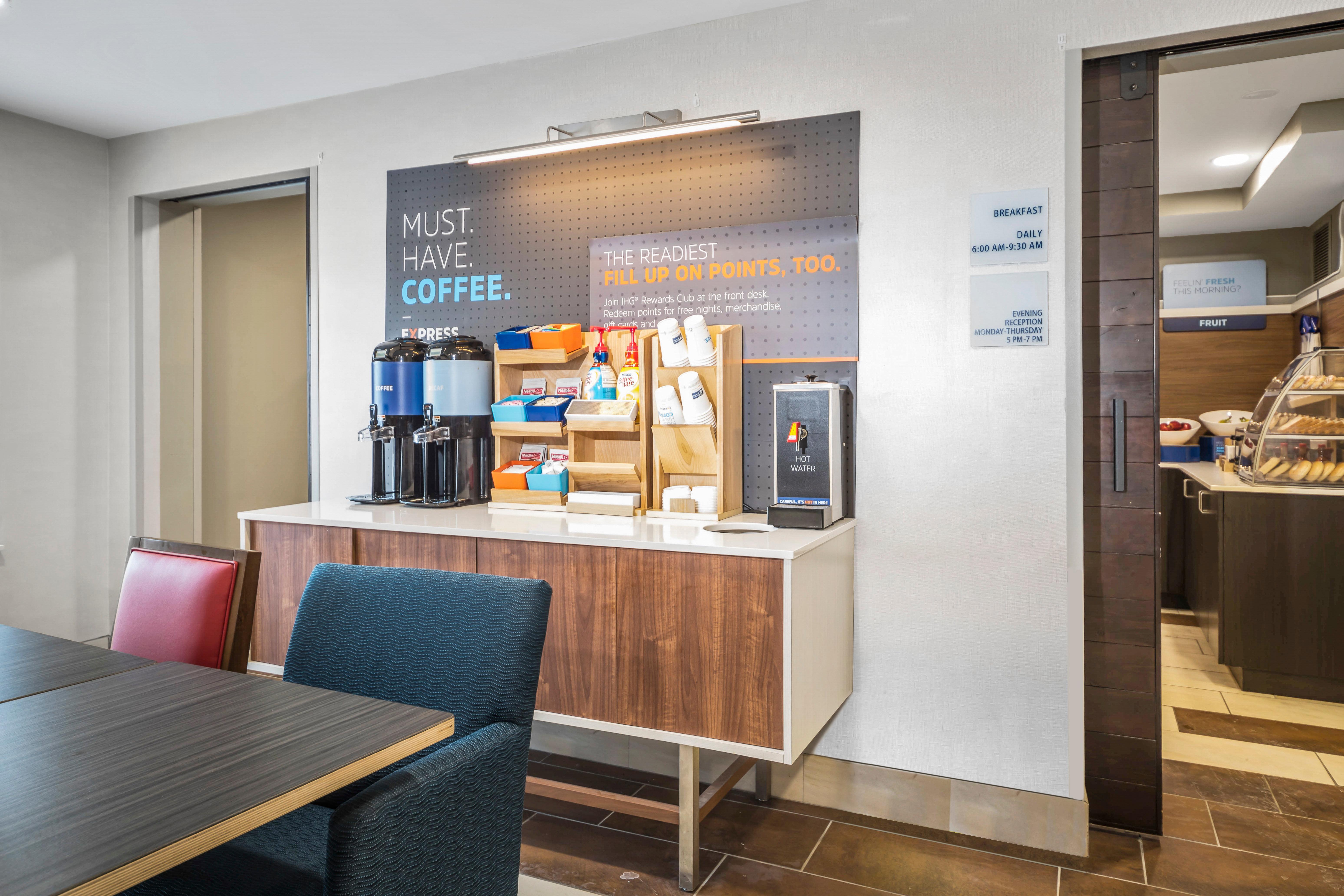 Holiday Inn Express Chicago Northwest-Vernon Hills By Ihg Ngoại thất bức ảnh