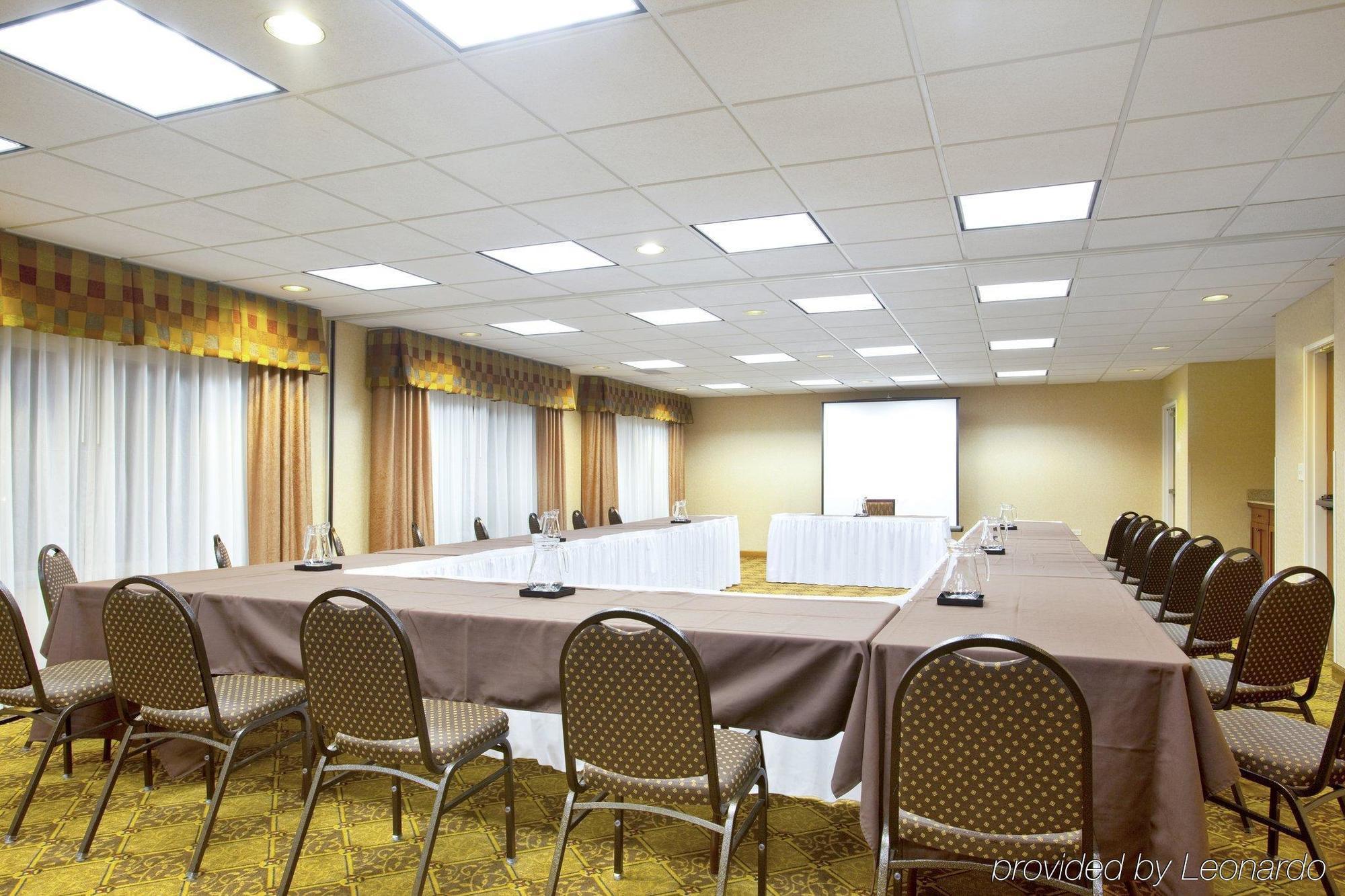 Holiday Inn Express Chicago Northwest-Vernon Hills By Ihg Tiện nghi bức ảnh