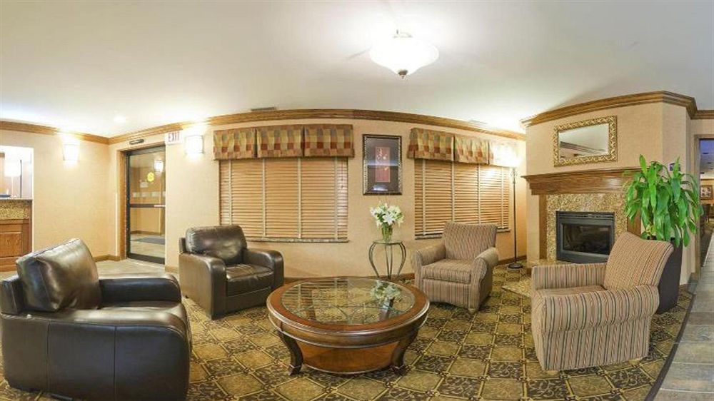 Holiday Inn Express Chicago Northwest-Vernon Hills By Ihg Ngoại thất bức ảnh