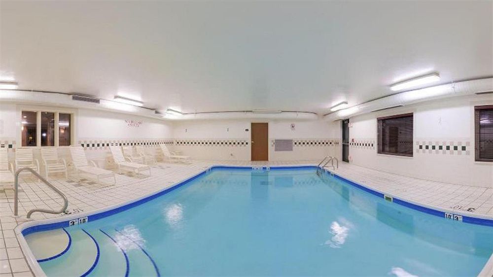 Holiday Inn Express Chicago Northwest-Vernon Hills By Ihg Ngoại thất bức ảnh