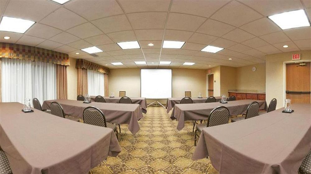 Holiday Inn Express Chicago Northwest-Vernon Hills By Ihg Ngoại thất bức ảnh