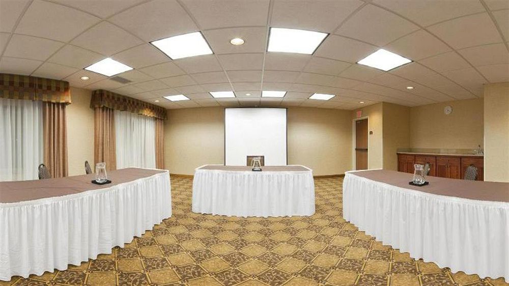 Holiday Inn Express Chicago Northwest-Vernon Hills By Ihg Ngoại thất bức ảnh